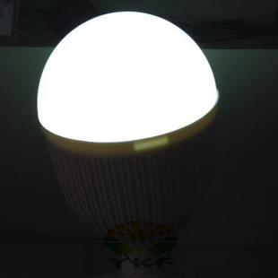 【18WLED球泡燈 E27螺口燈座 塑料照明球泡燈 特亮節(jié)能質保18個月】價格,廠家,圖片,LED球泡燈,深圳市忠翔電子-馬可波羅網(wǎng)